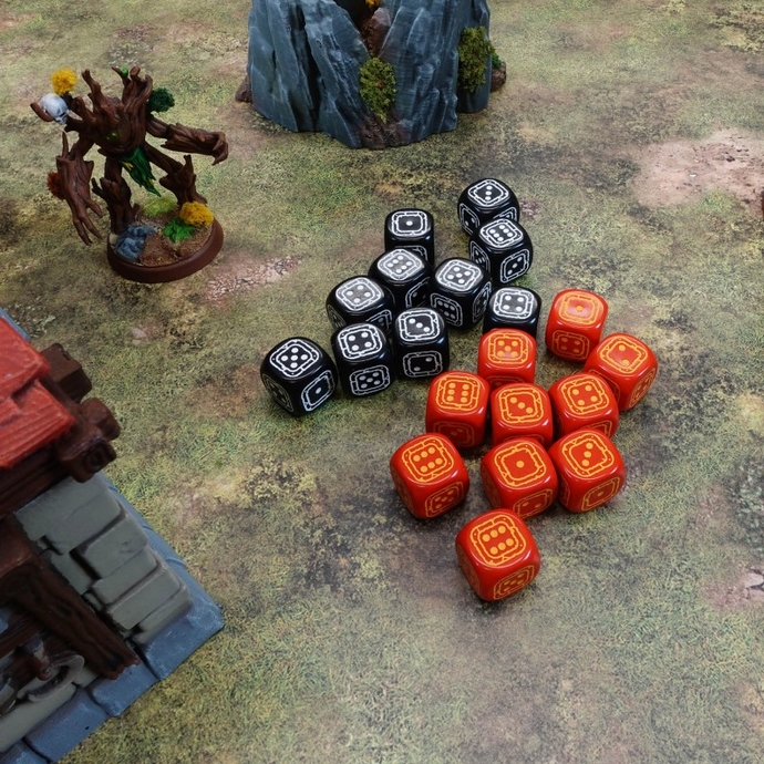 Набір кубиків Fortress Compact Black & Red D6 Dice (20)