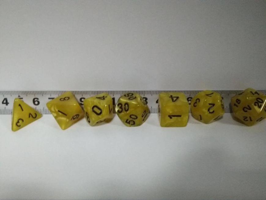 Набор кубиков 7шт: желтый с черным МРАМОР (D00 D4 D6 D8 D10 D12 D20)